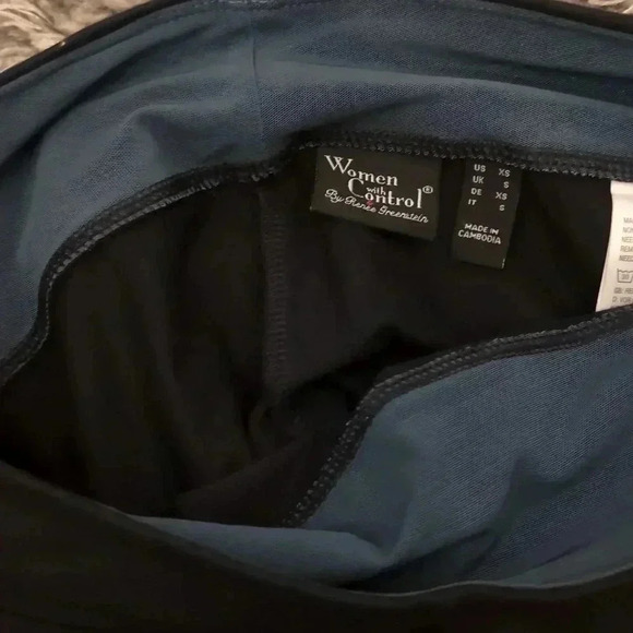 Women with control 2 tummy control leggings - Picture 4 of 9